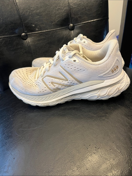 New Balance Shoes - New Balance Women's white 860 Athletic Running Shoes